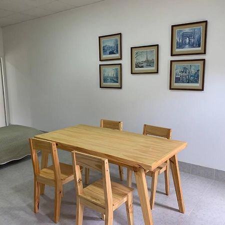 Amplio Dpto En El Corazon De Carhue Villa Dış mekan fotoğraf